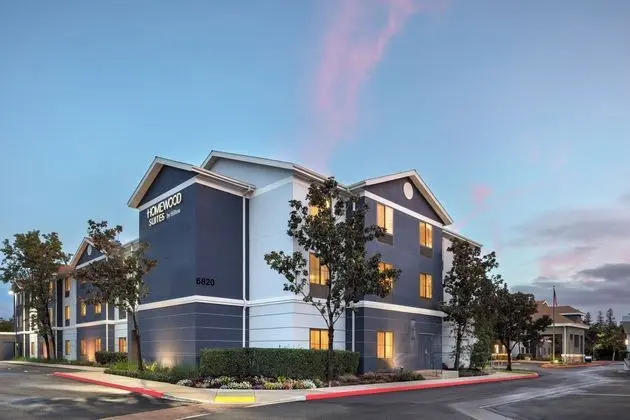 Homewood Suites by Hilton Fresno - Dış Mekan