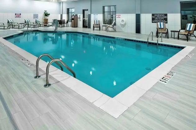Homewood Suites by Hilton Greensboro Wendover, NC - Havuz