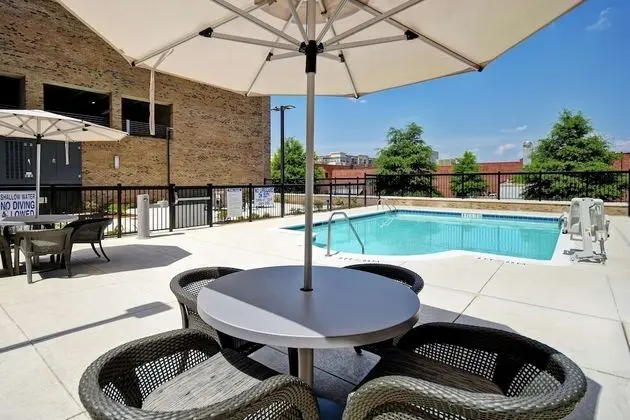 Homewood Suites by Hilton Greenville Downtown - Havuz
