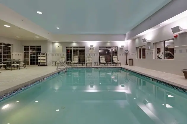 Homewood Suites by Hilton Hagerstown - Havuz