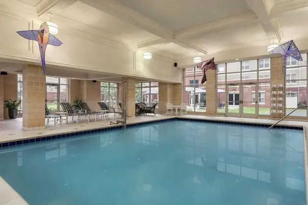 Homewood Suites by Hilton Harrisburg - Havuz