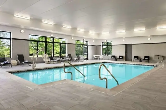 Homewood Suites by Hilton Horsham Willow Grove - Havuz