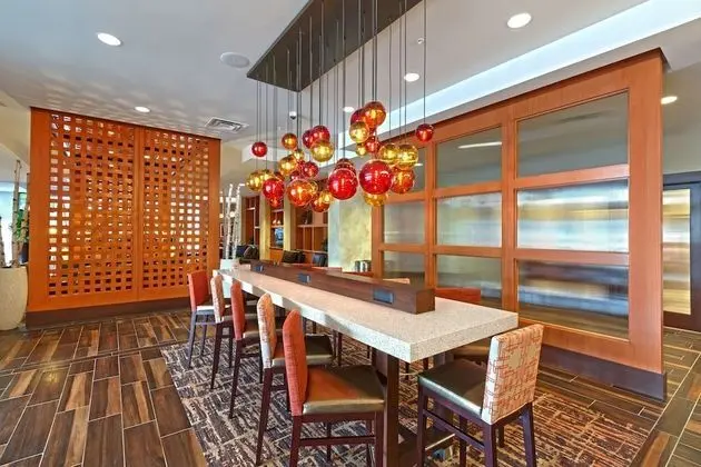 Homewood Suites by Hilton Houston Downtown Convention Center - Yerinde Yemek