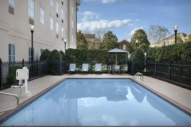 Homewood Suites by Hilton Huntsville-Village - Havuz