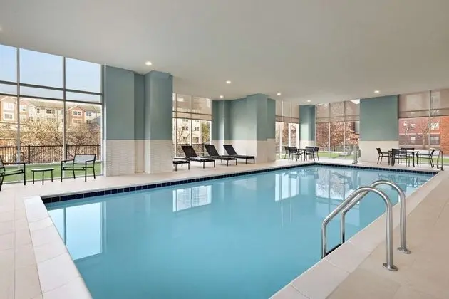 Homewood Suites by Hilton Indianapolis Canal IUPUI - Havuz