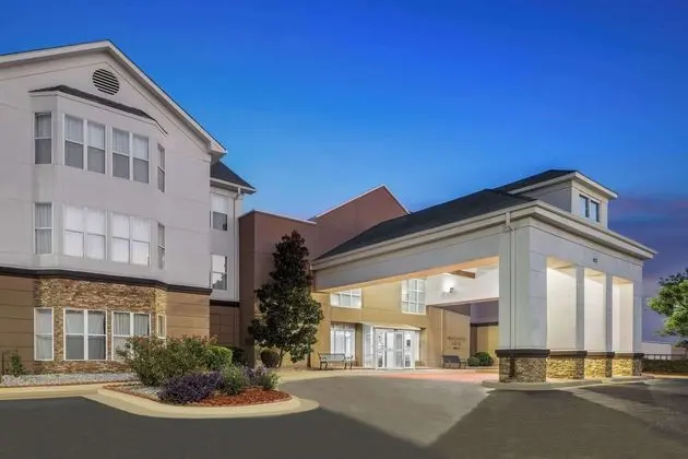 Homewood Suites by Hilton Jackson-Ridgeland - Öne Çıkan Resim