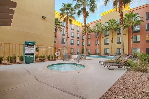 Homewood Suites by Hilton Las Vegas Airport - Havuz