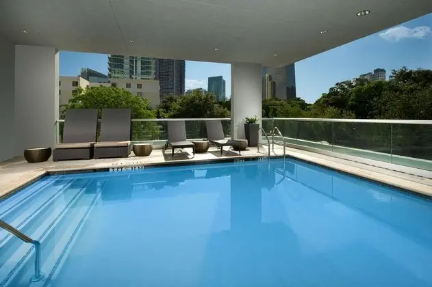 Homewood Suites by Hilton Miami Downtown/Brickell - Havuz
