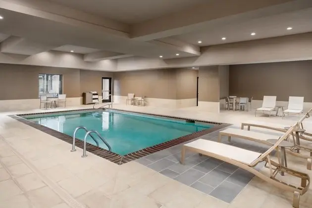 Homewood Suites by Hilton Midland - Havuz