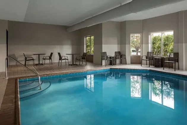 Homewood Suites by Hilton Orland Park - Havuz