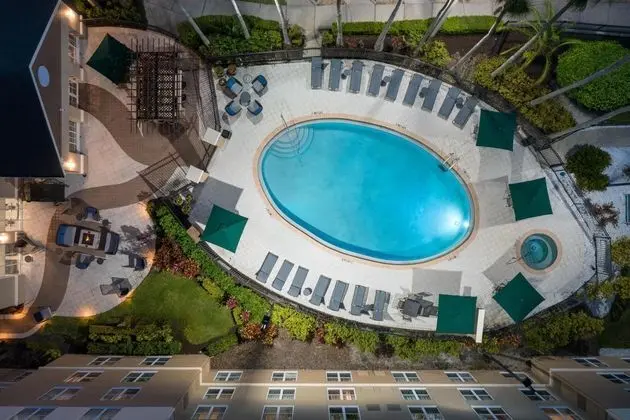 Homewood Suites by Hilton Orlando-UCF Area - Havuz