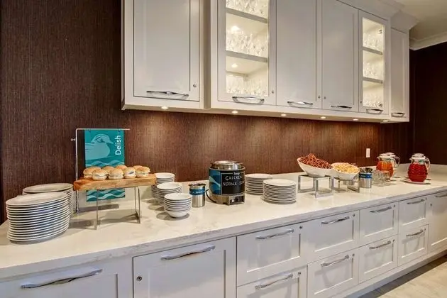 Homewood Suites by Hilton Ottawa Kanata - Yeme / İçme