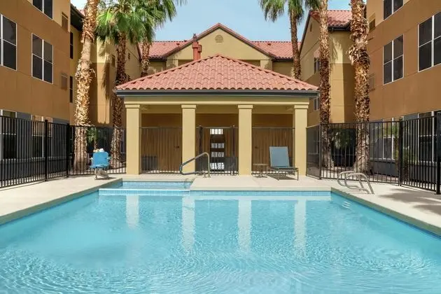 Homewood Suites by Hilton Phoenix/Chandler - Havuz