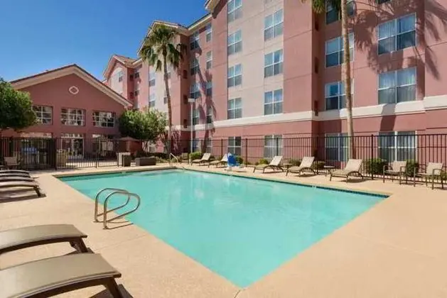 Homewood Suites by Hilton Phoenix-Metro Center