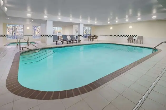 Homewood Suites by Hilton Providence-Warwick - Havuz
