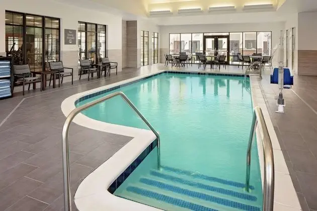 HOMEWOOD SUITES BY HILTON RONKONKOMA NY - Havuz