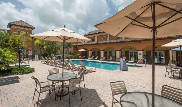 Homewood Suites by Hilton Sarasota - Havuz