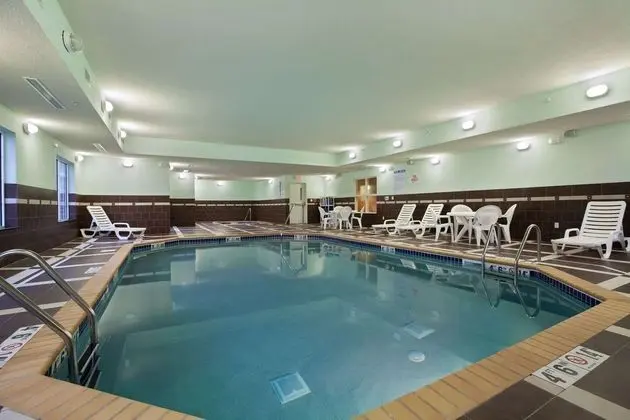 Homewood Suites by Hilton St Cloud - Havuz