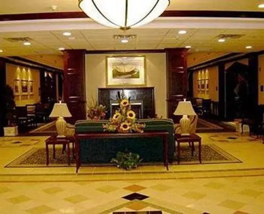 Homewood Suites By Hilton Toronto-Missisauga - Lobi