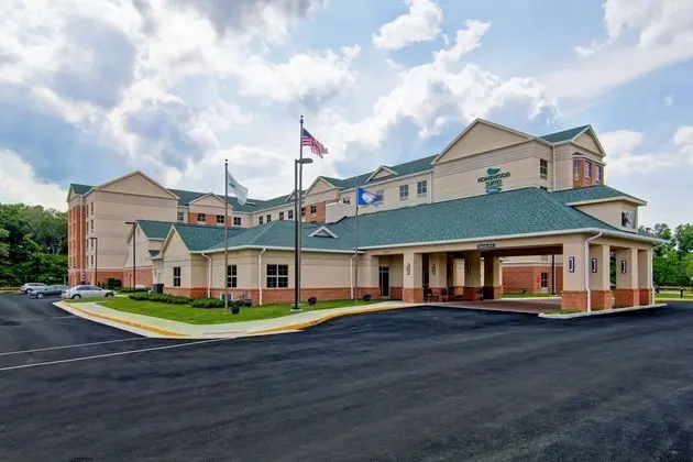 Homewood Suites by Hilton Woodbridge, VA - Dış Mekan