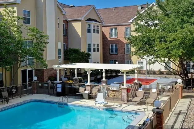 Homewood Suites Kansas City Airport 
