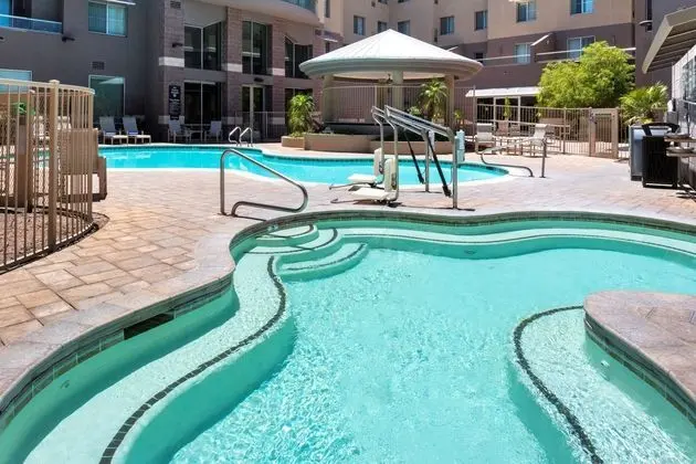 Homewood Suites Phoenix Airport South - Havuz
