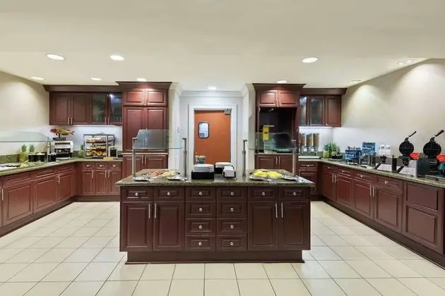Homewood Suites Tampa Airport - Yerinde Yemek