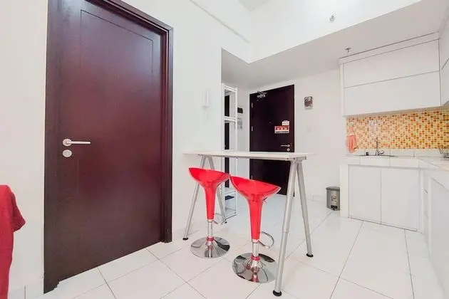 Homey 1Br At Casa De Parco Apartment - Oda Düzeni