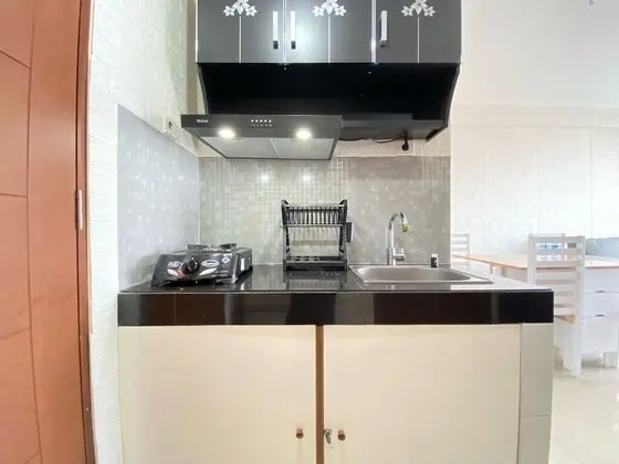 Homey 2Br Apartment At Gateway Pasteur - Mutfak