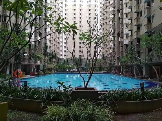 Homey 2Br At Gateway Ahmad Yani Cicadas Apartment