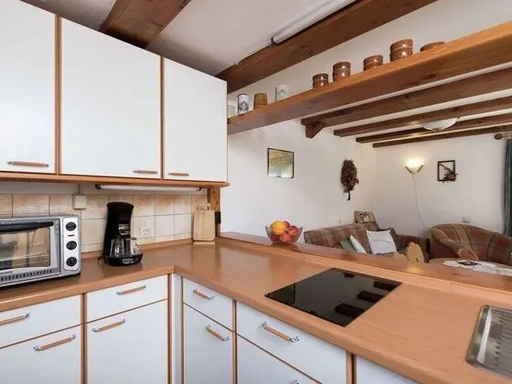 Homey Chalet in Breitenbrunn-rittersgrun With Terrace - Mutfak