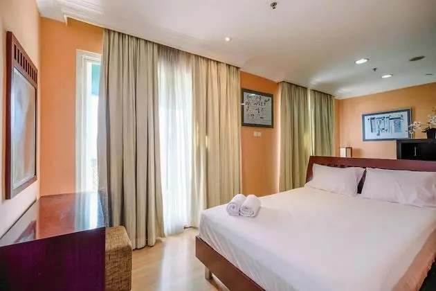 Homey And Comfort Studio At Roosseno Plaza Apartment