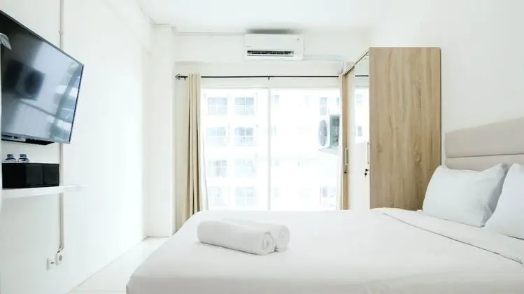 Homey And Comfy Studio At Puncak Bukit Golf Surabaya Apartment - Oda