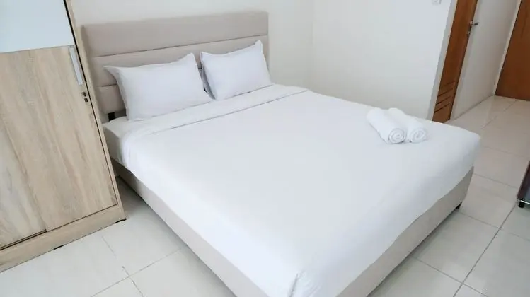 Homey And Comfy Studio At Puncak Bukit Golf Surabaya Apartment - Öne Çıkan Resim