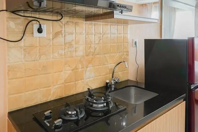 Homey And Comfy Studio Signature Park Grande Apartment - Mutfak