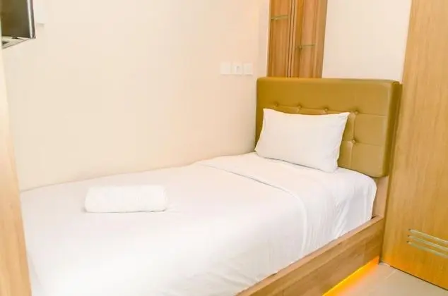 Homey And Compact Studio Apartment At B Residence - Oda
