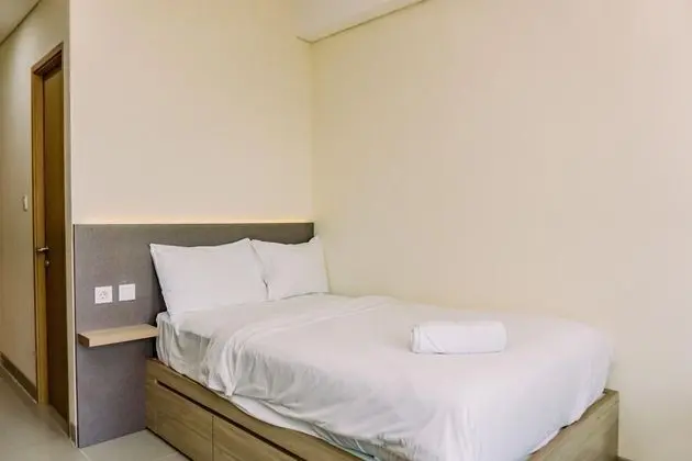 Homey And Cozy Living Studio Apartment At B Residence