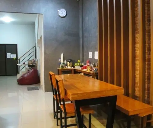 Homey Donmueang - Yerinde Yemek