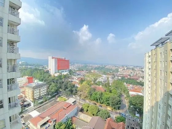Homey Furnished 2Br Apartment At Parahyangan Residence