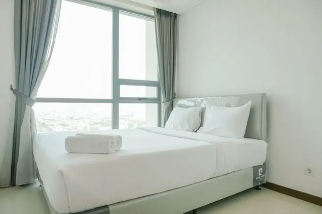 Homey with Private Lift 2BR Apartment at St. Moritz Puri near Mall