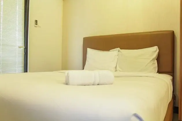 Homey and Simply Furnished Studio Apartment at 19 Avenue