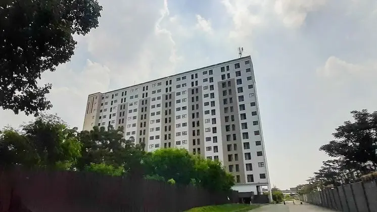 Homey and Simply Furnished Studio Apartment at 19 Avenue