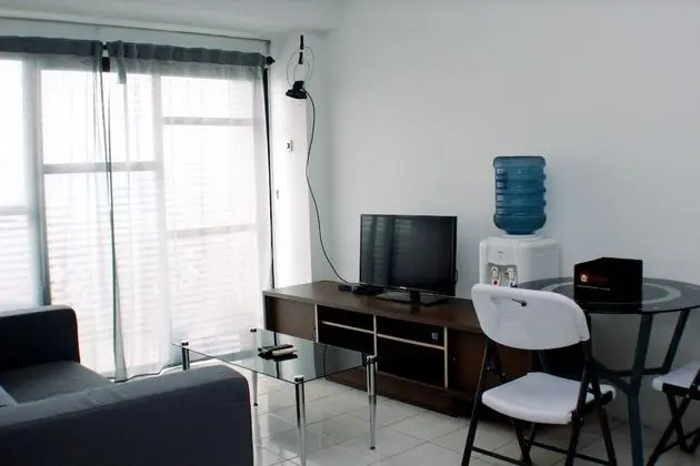 Homey And Simply Look 1Br At Puri Garden Apartment - Öne Çıkan Resim