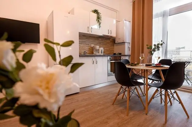 Homey - Strada Armeneasca 10 - Oda Düzeni