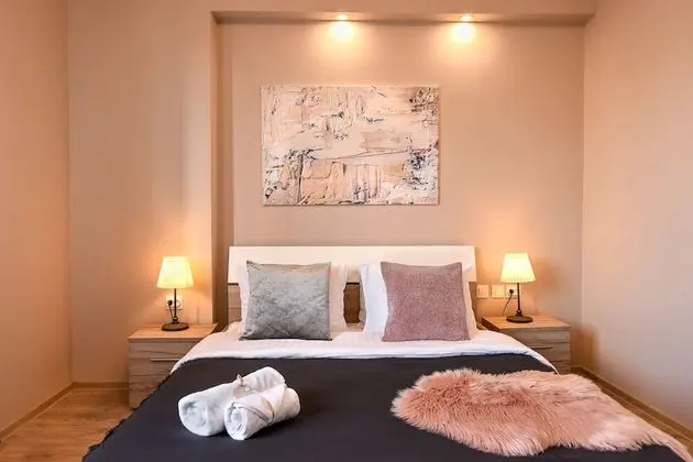 Homey - Strada Armeneasca 10 - Öne Çıkan Resim