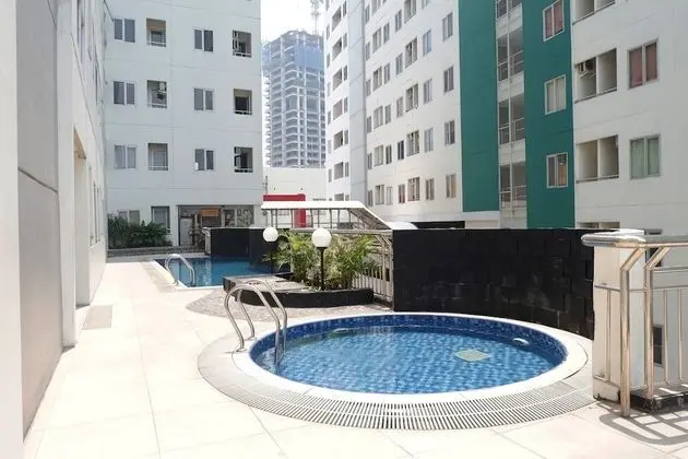 Homey Studio Apartment at Pavilion Permata