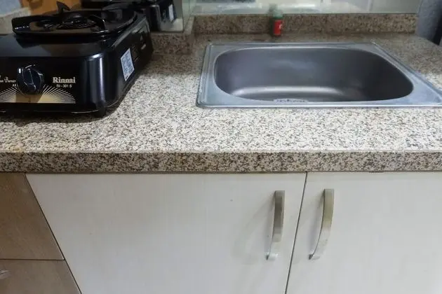 Homey Studio Apartment at Pavilion Permata - Mutfak