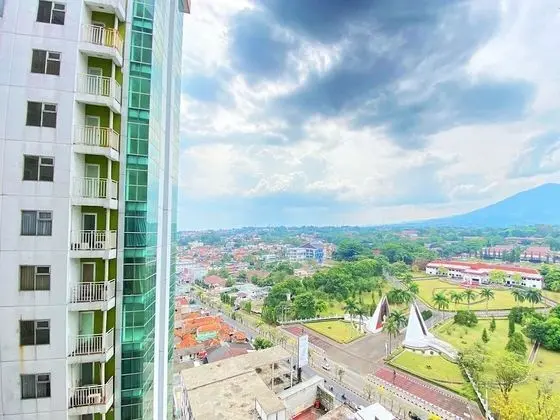 Homey Studio Room At Easton Park Residence Jatinangor Apartment