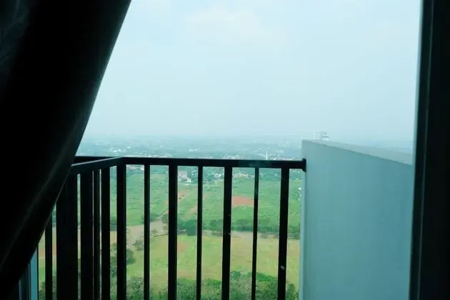 Homey Studio Room Tree Park Apartment near BSD City - Dış Mekan