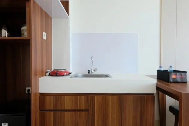 Homey Studio Room Tree Park Apartment near BSD City - Mutfak